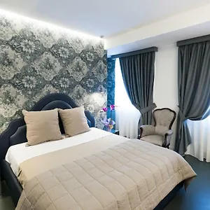 https://residenza-monfy.it-romehotels.com